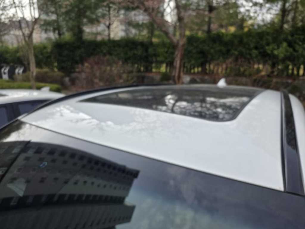 Genesis GV70 - Vista 5