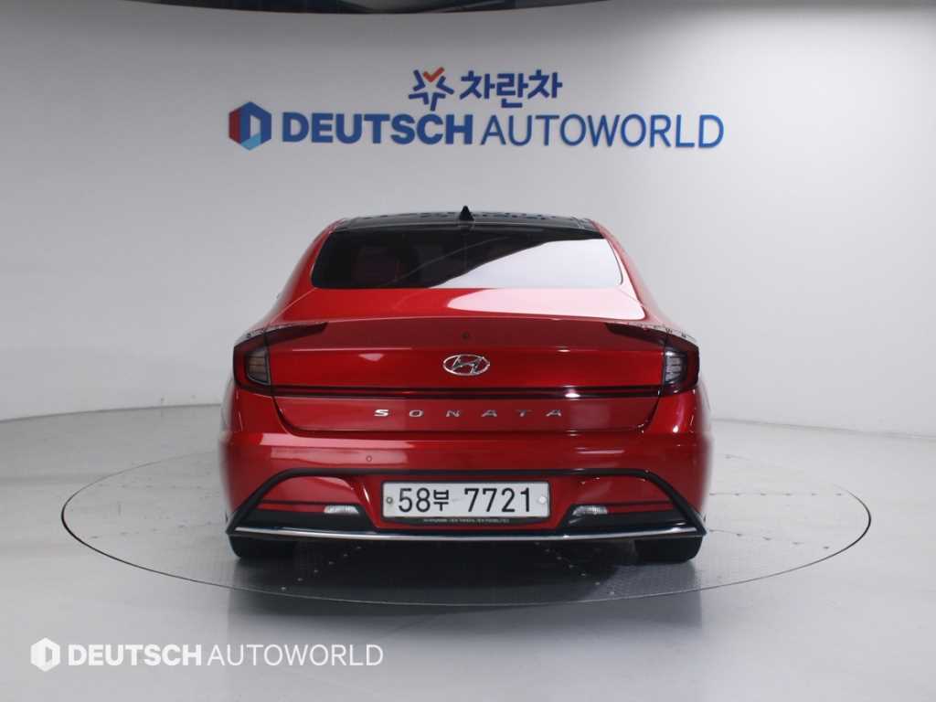 HYUNDAI Sonata - Vista 4