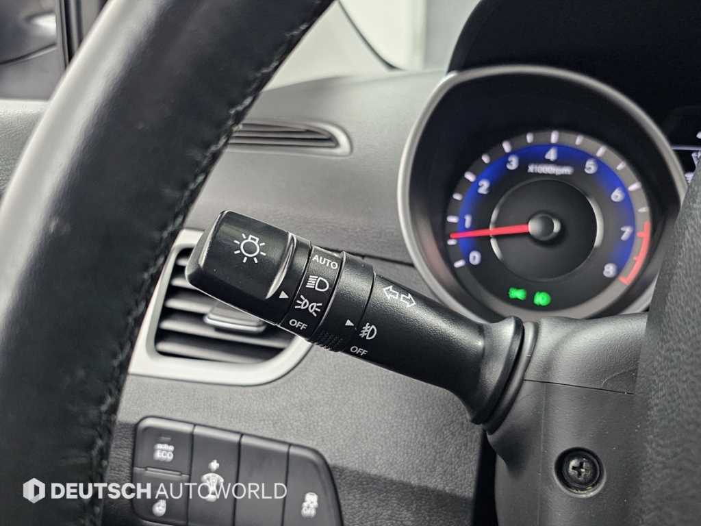 HYUNDAI Avante 2016 Blanco - Importación desde Corea - HF Imports Iquique - Foto 17