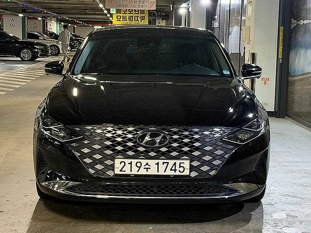 HYUNDAI Grandeur - Vista 2