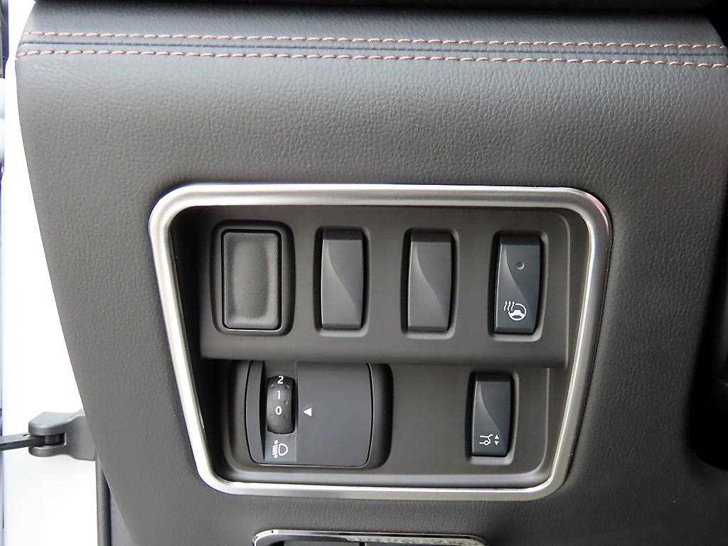 SAMSUNG QM6 - Vista 12