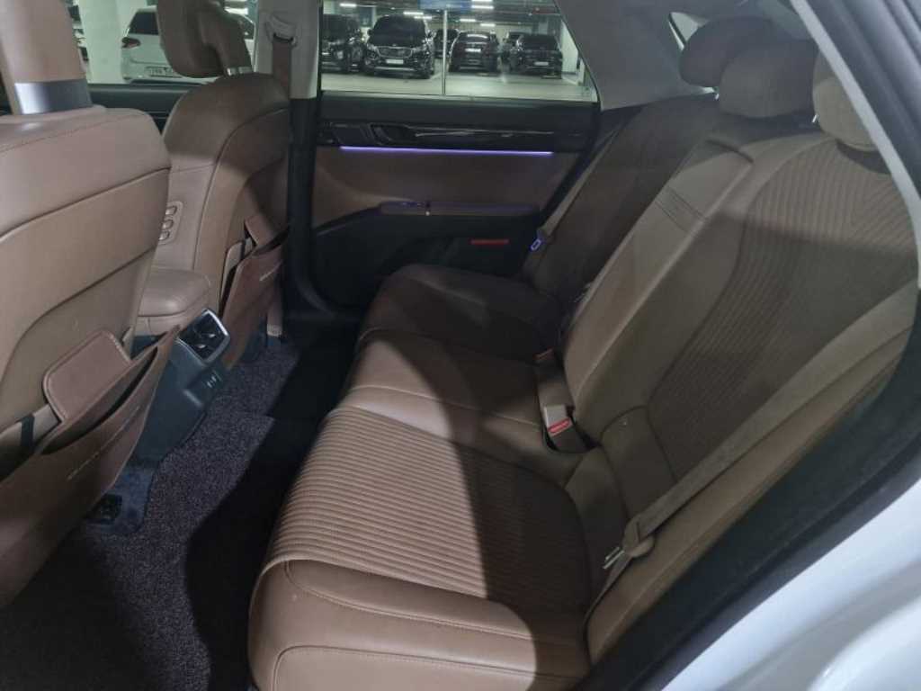 HYUNDAI Grandeur - Vista 7