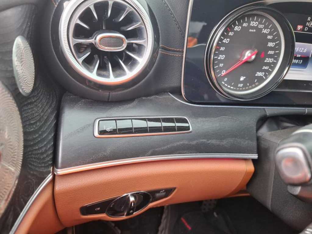 Mercedes Benz E class - Vista 6