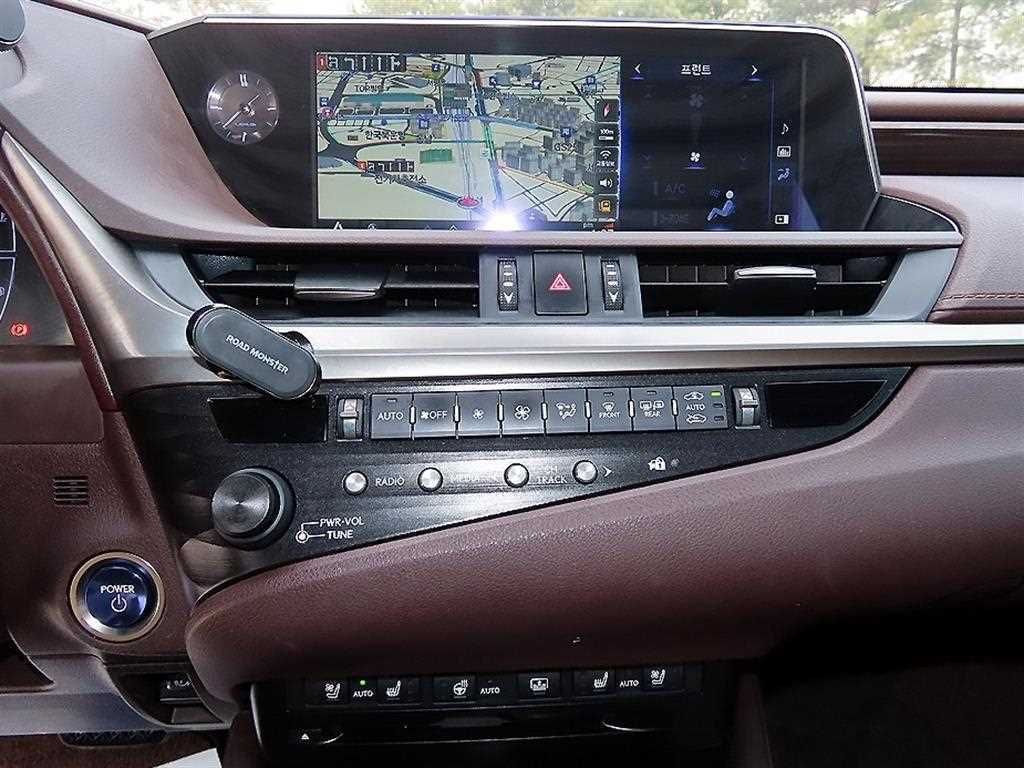 Lexus ES - Vista 12