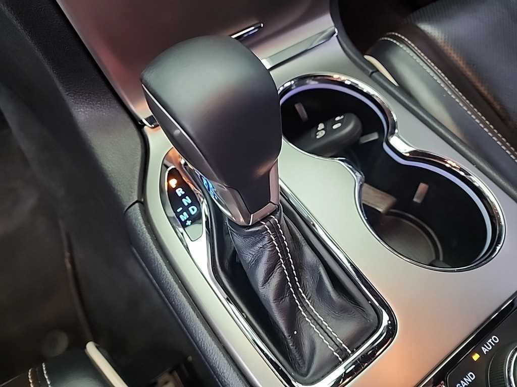 Jeep Cherokee - Vista 8