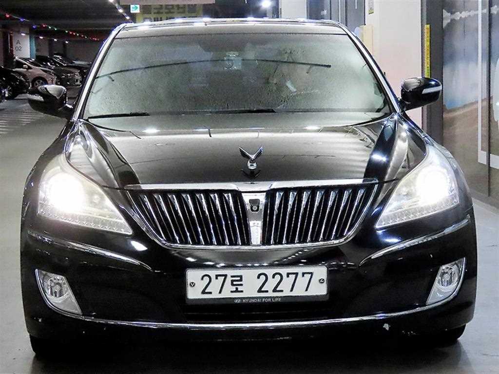 HYUNDAI Equus - Vista 2