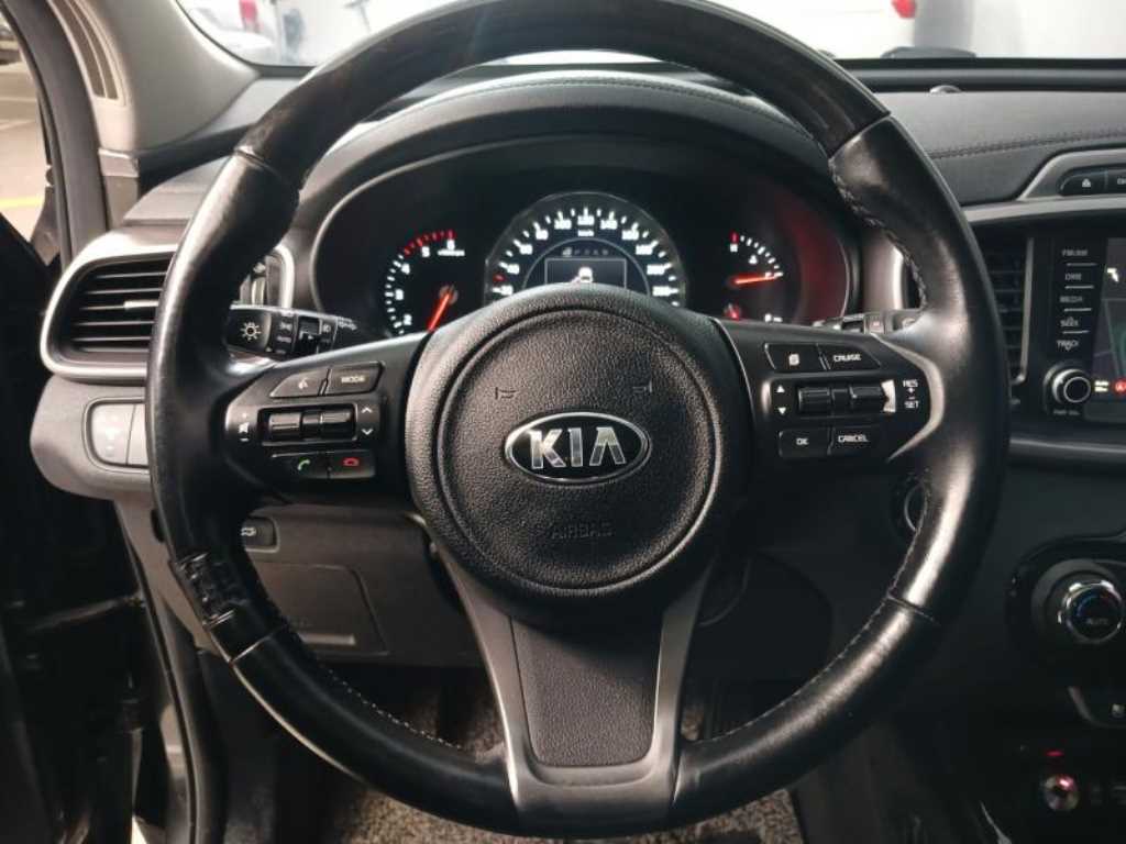 KIA Sorento - Vista 11