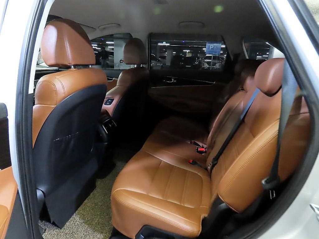 KIA Sorento - Vista 7