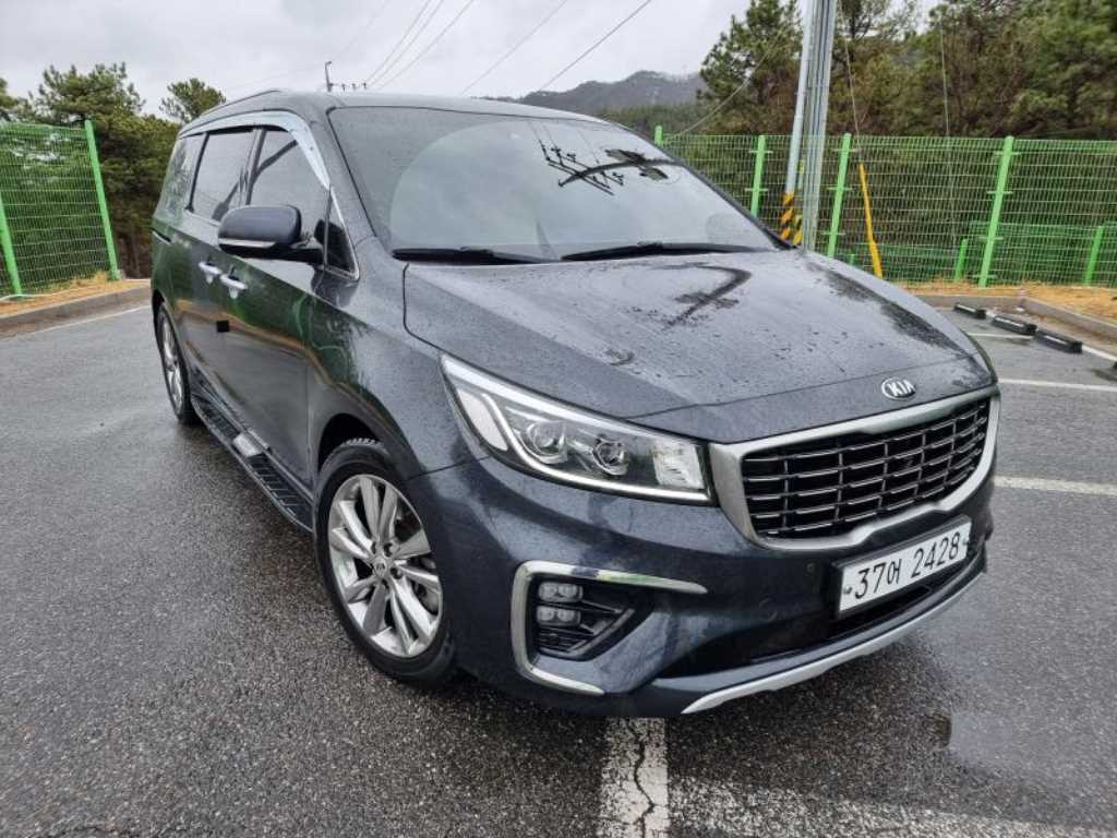 KIA Carnival - Vista 2
