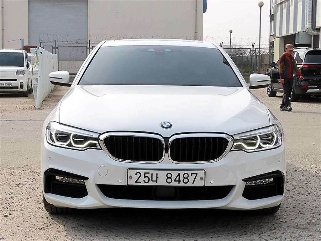 BMW 5 Series 2018 Blanco - Importación desde Corea - HF Imports Iquique - Foto 1