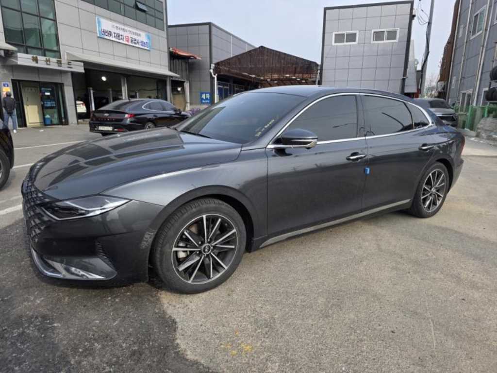 HYUNDAI Grandeur - Vista 3