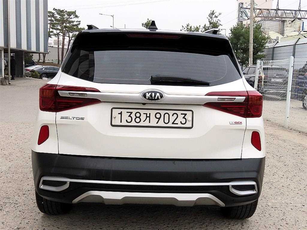 KIA Seltos - Vista 4
