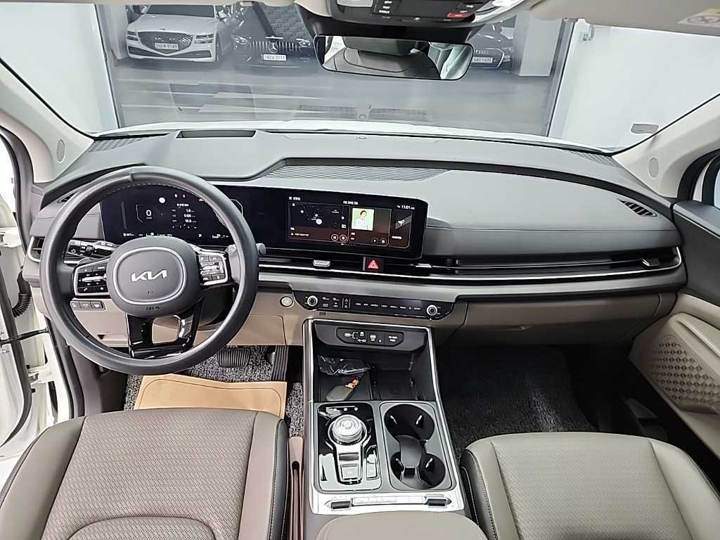 KIA Carnival - Vista 7