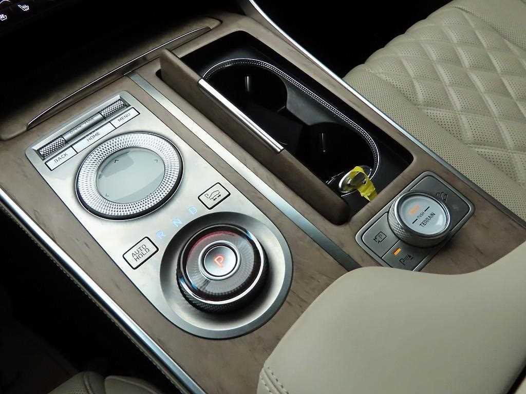 Genesis GV80 - Vista 11