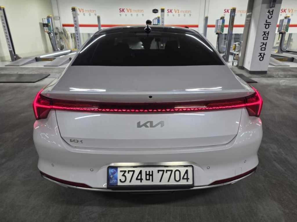 KIA K8 - Vista 3