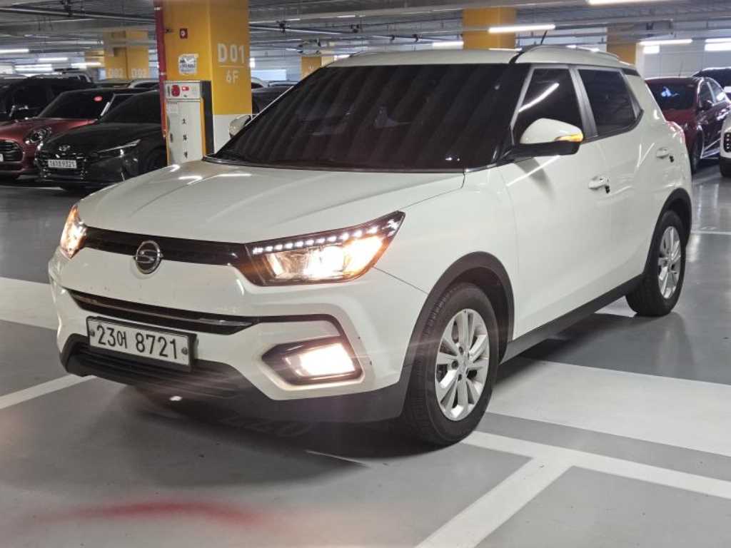 Ssangyong Tivoli - Vista 2