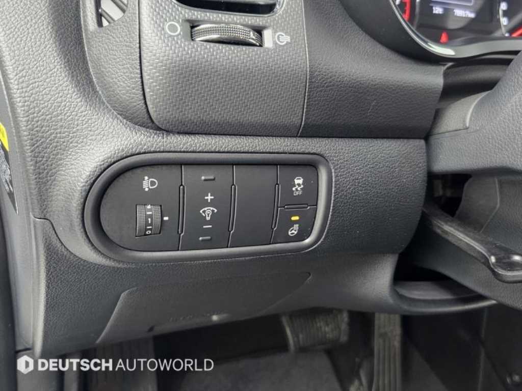 KIA K3 2018 Blanco - Importación desde Corea - HF Imports Iquique - Foto 16