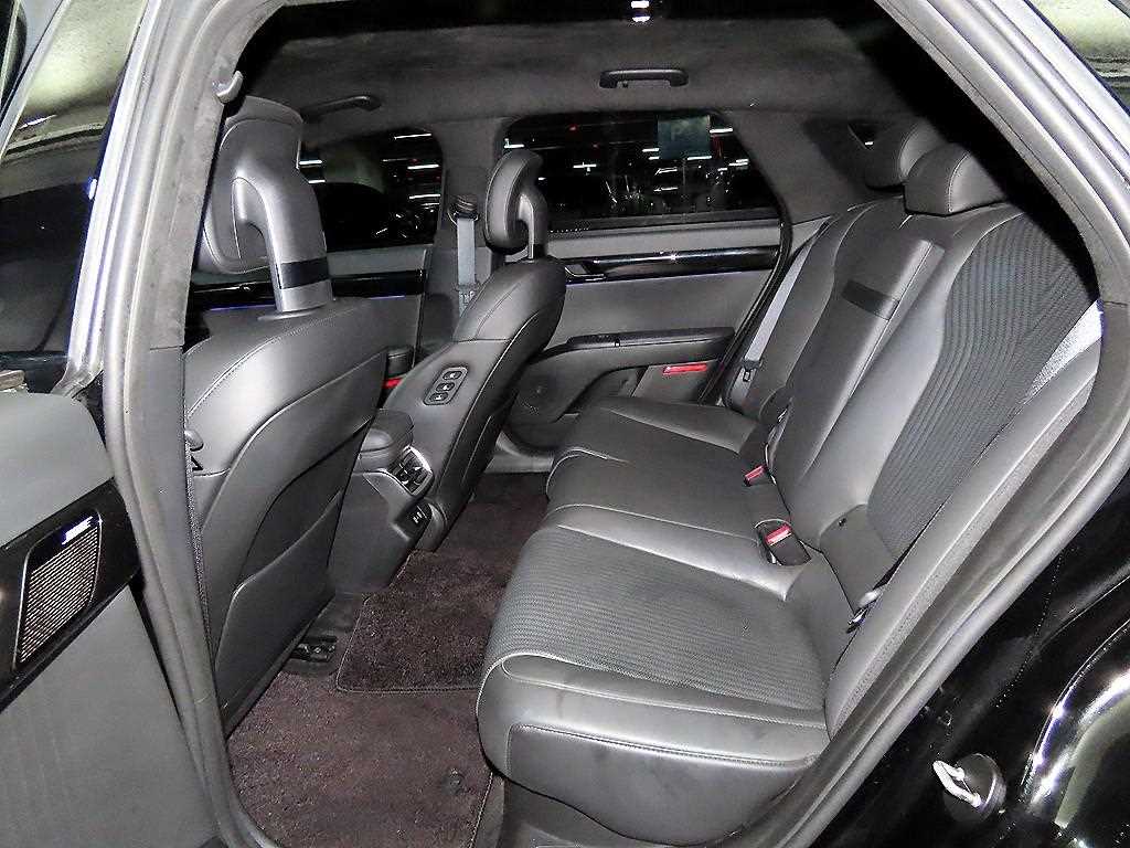 HYUNDAI Grandeur - Vista 7