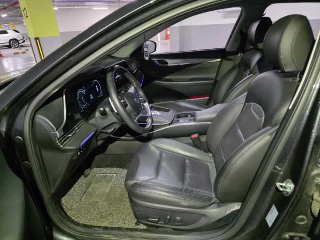 HYUNDAI Grandeur - Vista 8