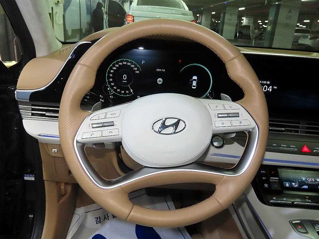 HYUNDAI Grandeur - Vista 8