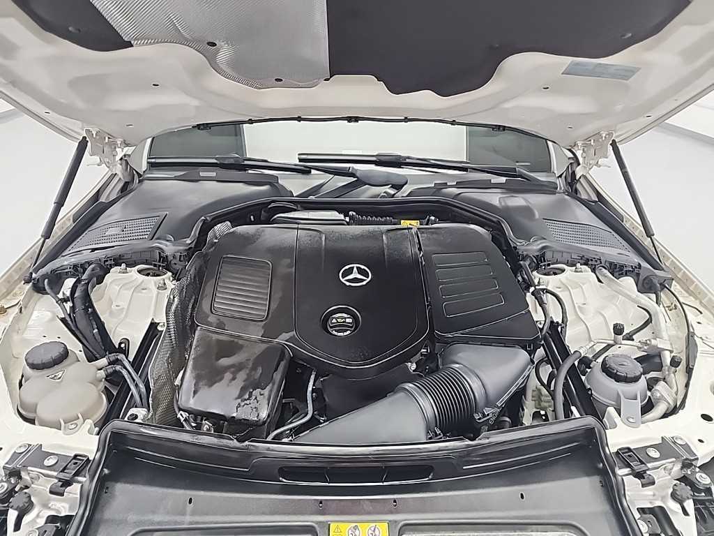 Mercedes Benz C Class - Vista 5