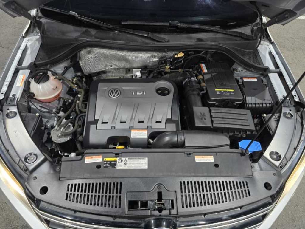 Volkswagen Tiguan 2015 Plateado - Importación desde Corea - HF Imports Iquique - Foto 19