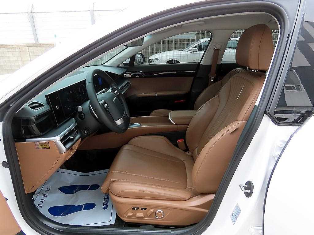 HYUNDAI Grandeur - Vista 5