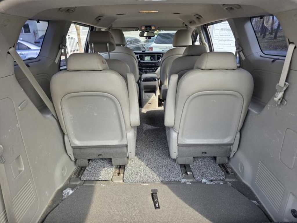 KIA Carnival 2019 Gris - Importación desde Corea - HF Imports Iquique - Foto 18