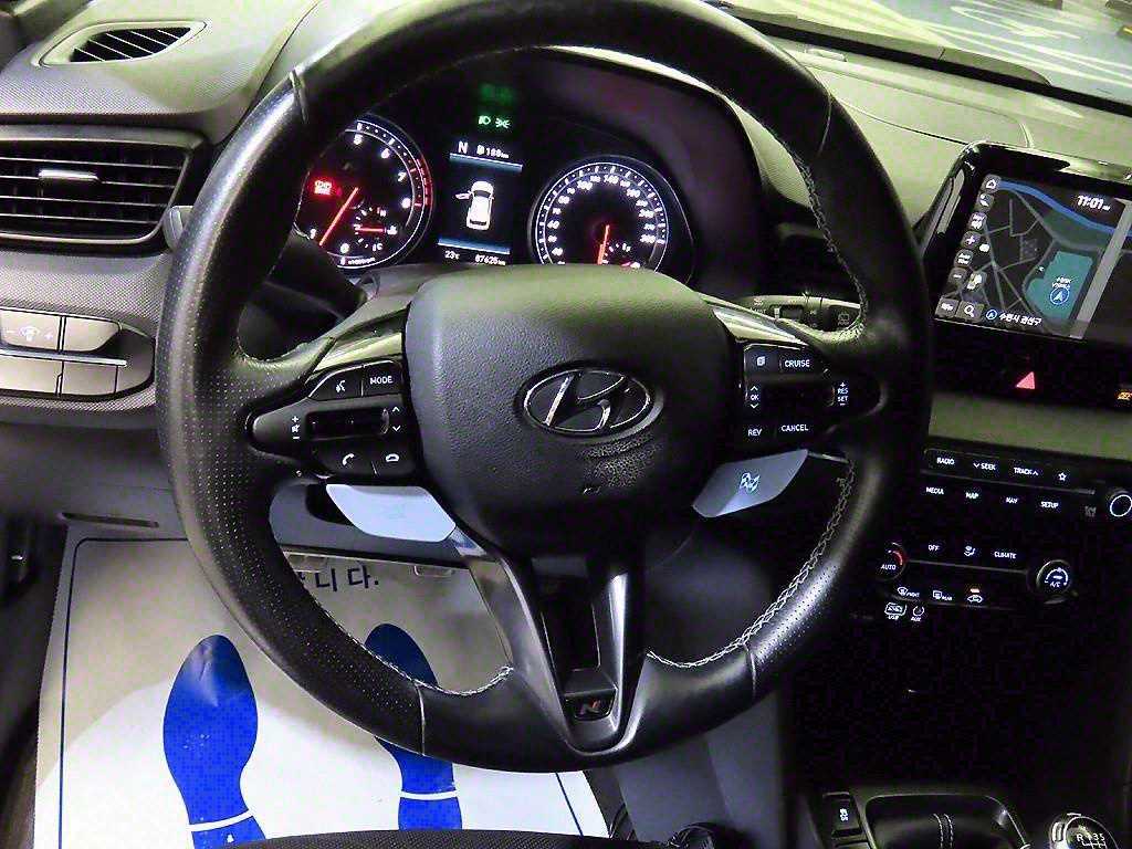 HYUNDAI Veloster - Vista 8