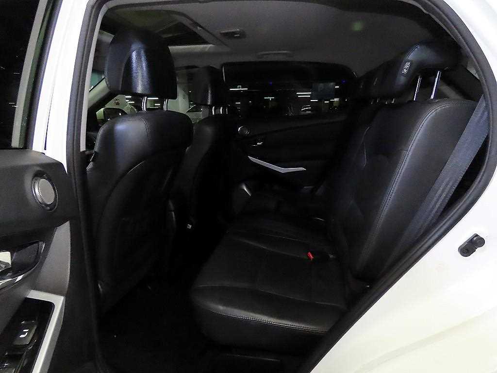 Ssangyong Korando - Vista 7