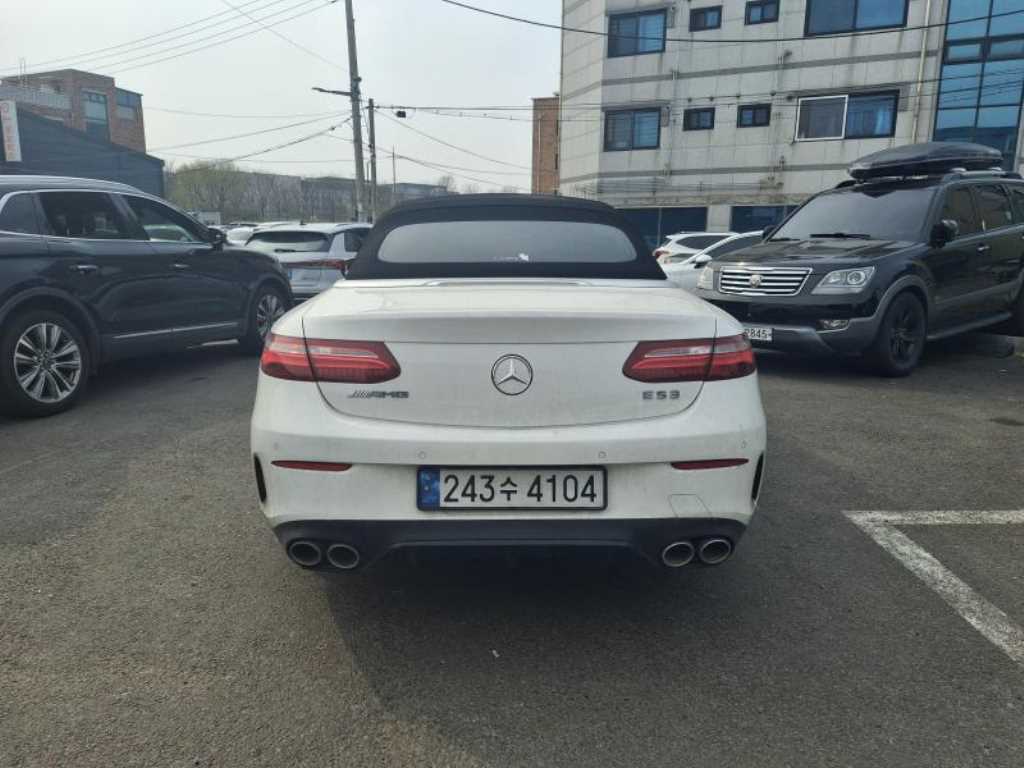 Mercedes Benz E class - Vista 3