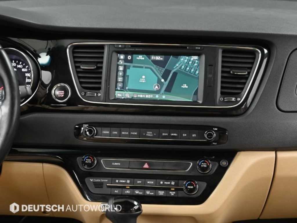 KIA Carnival 2016 Negro - Importación desde Corea - HF Imports Iquique - Foto 14