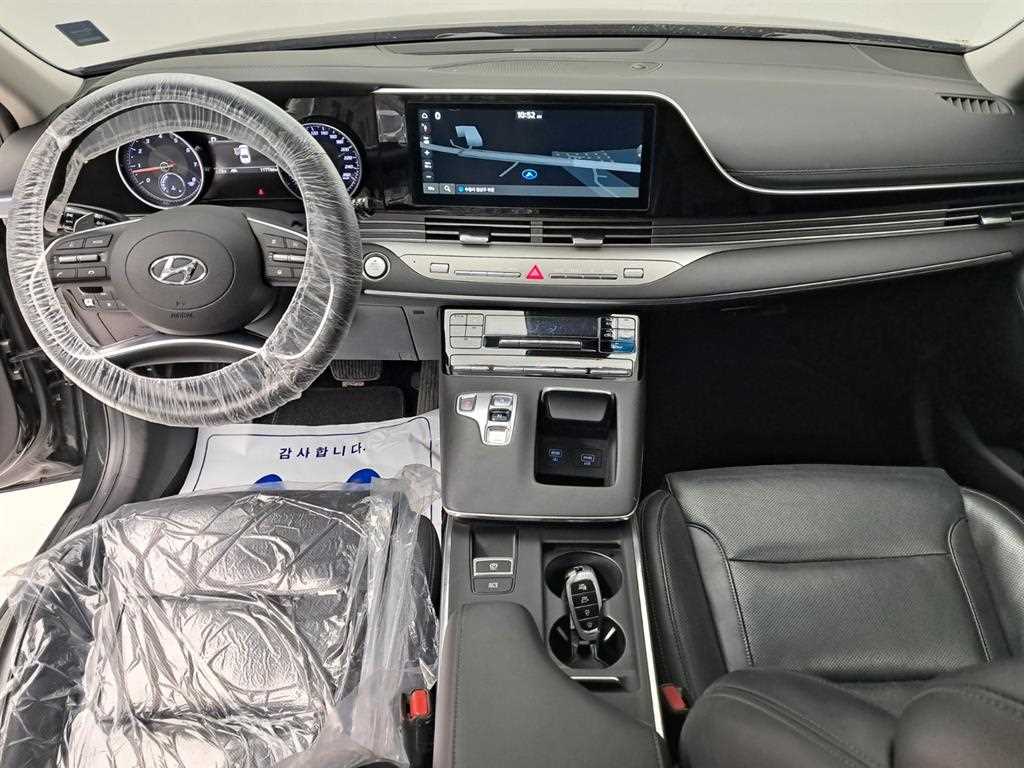 HYUNDAI Grandeur - Vista 6