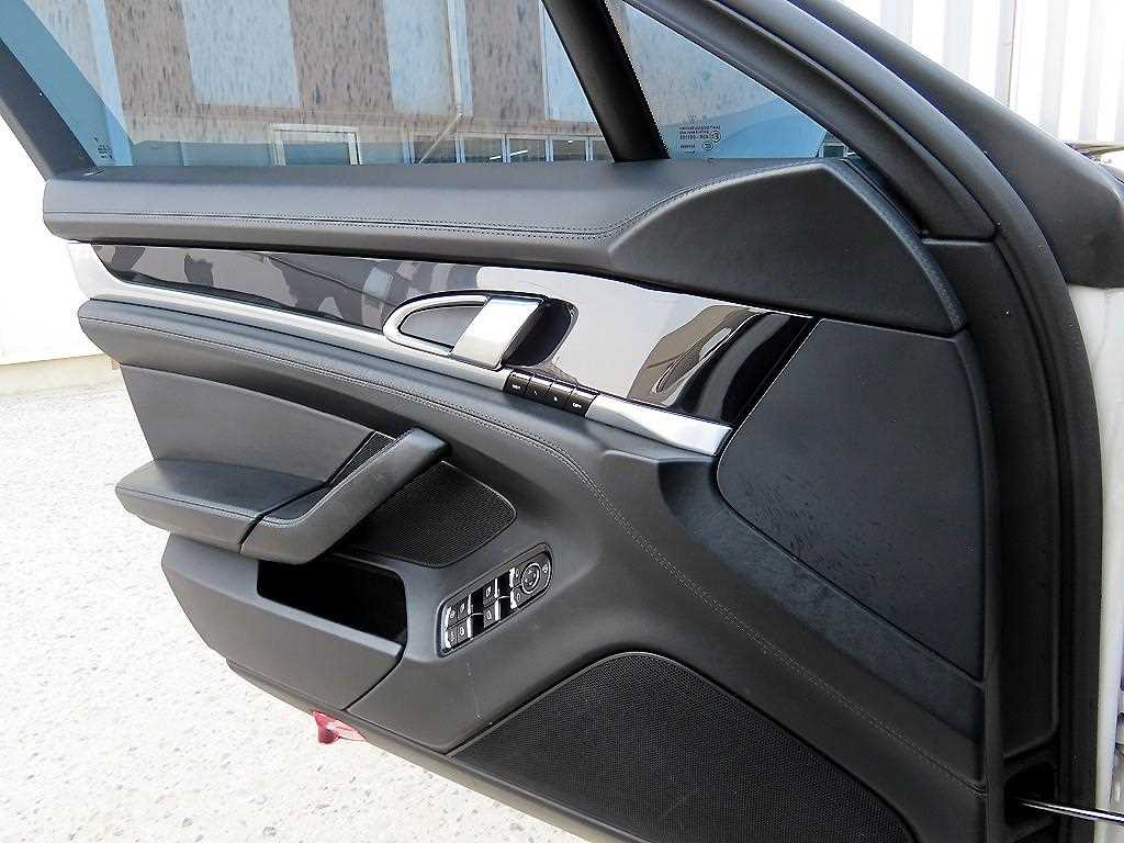 Porsche Panamera - Vista 11