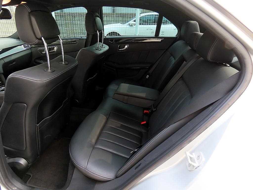 Mercedes Benz E class - Vista 6