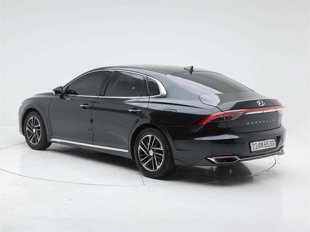 HYUNDAI Grandeur - Vista 4