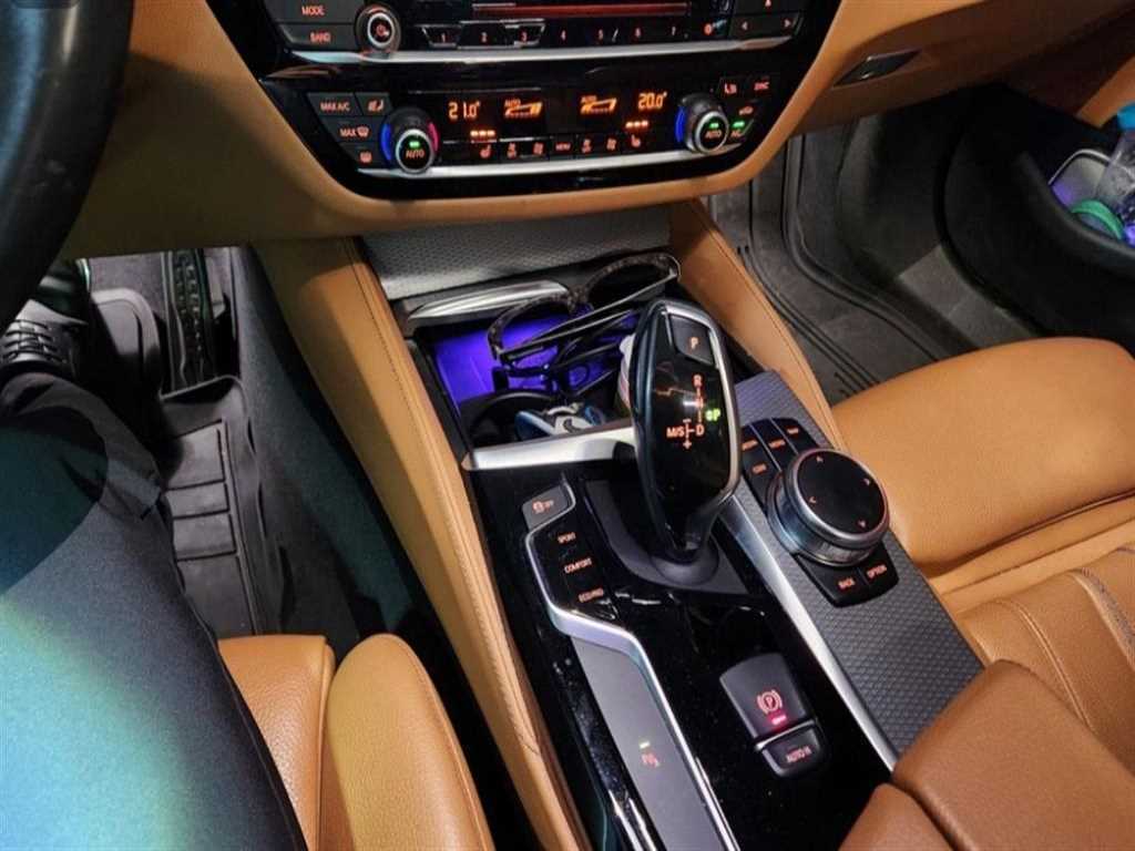 BMW 5 Series 2018 Gris - Importación desde Corea - HF Imports Iquique - Foto 17