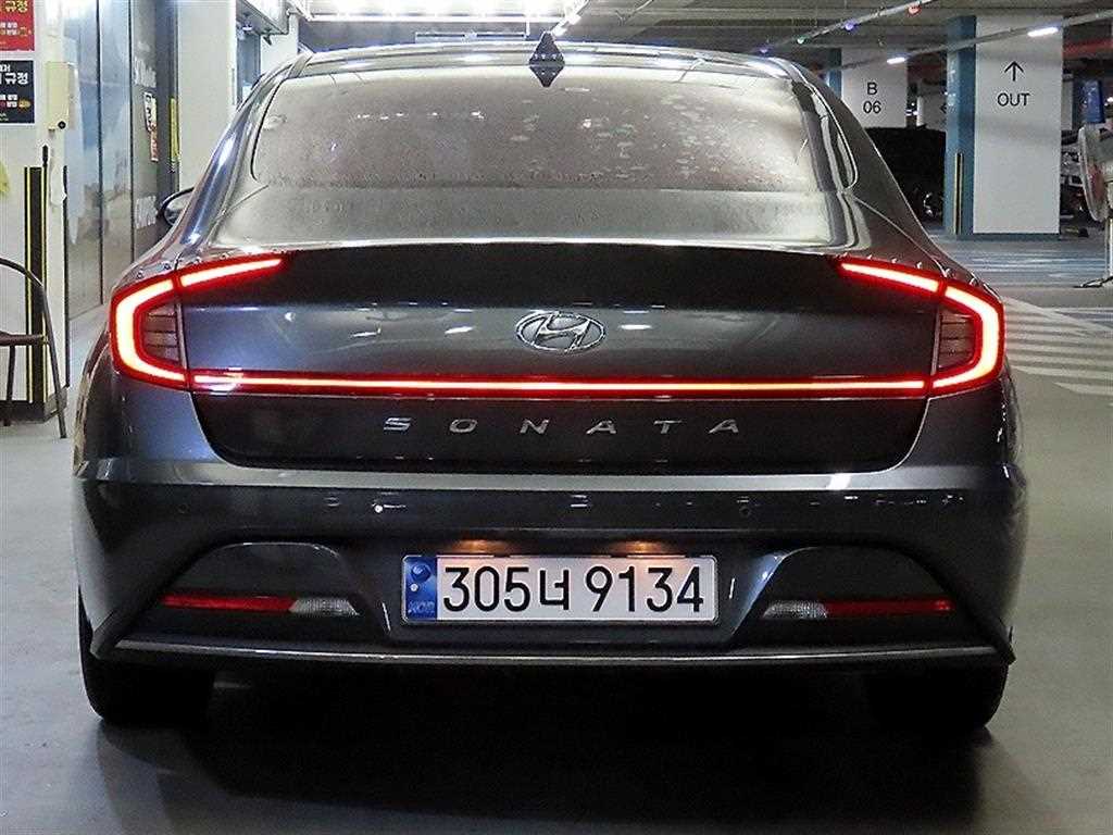 HYUNDAI Sonata - Vista 5