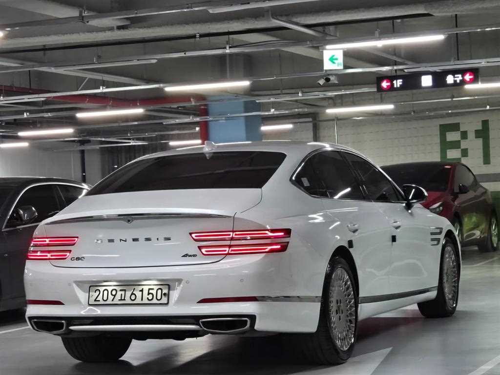 Genesis G80 - Vista 5