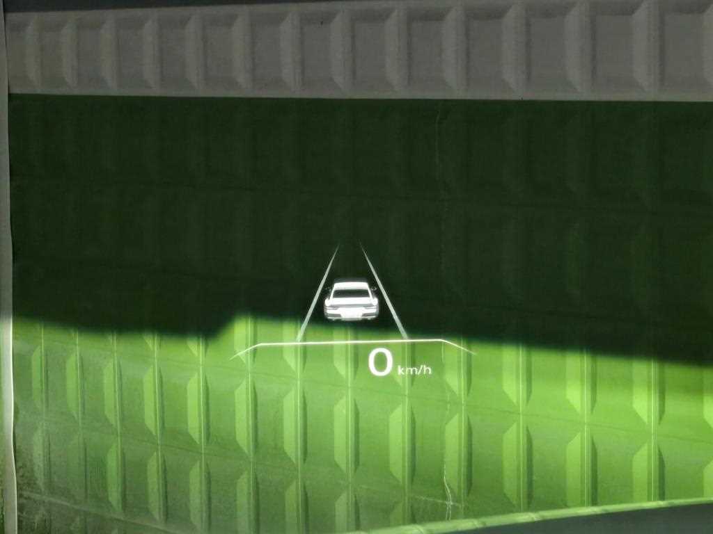 Genesis G80 - Vista 10