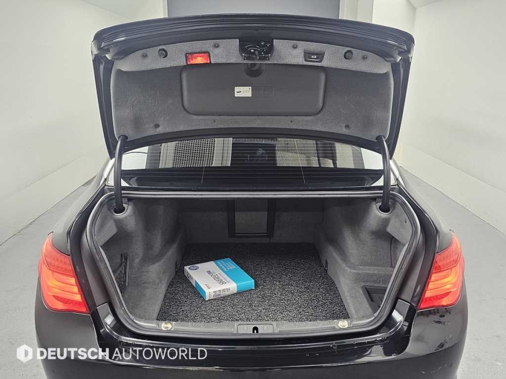 BMW 7 Series 2010 - Importación desde Corea - HF Imports Iquique - Foto 19