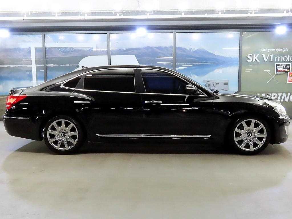 HYUNDAI Equus - Vista 3