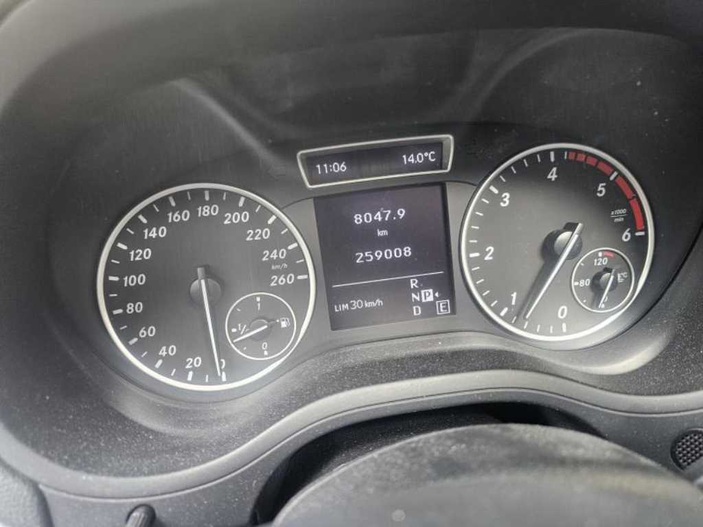 Mercedes Benz B Class (MY B) - Vista 7