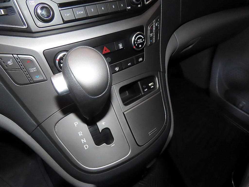 HYUNDAI Starex 2017 - Importación desde Corea - HF Imports Iquique - Foto 13