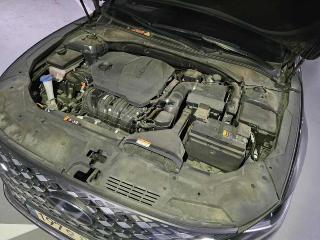 HYUNDAI Grandeur - Vista 5