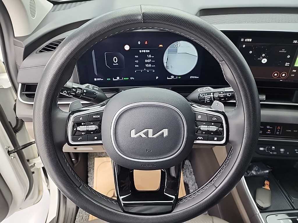 KIA Carnival - Vista 9