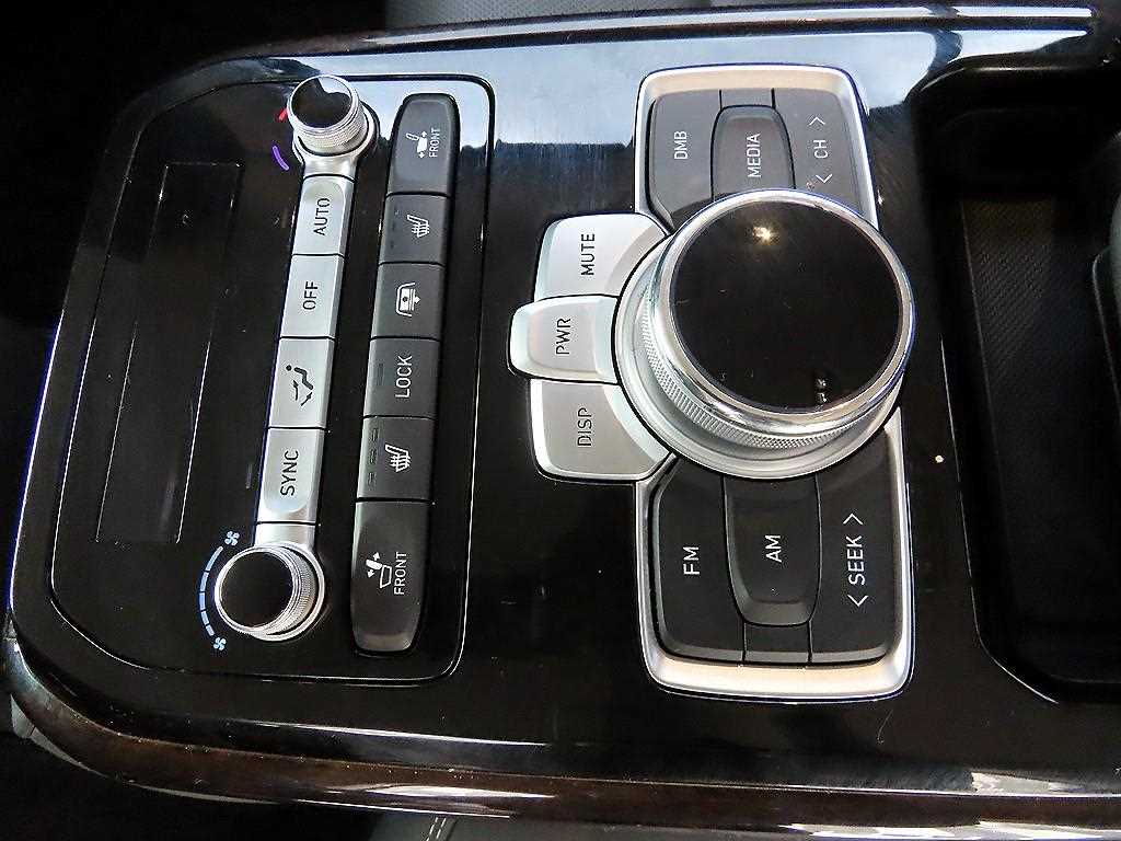 Genesis G90 2019 Negro - Importación desde Corea - HF Imports Iquique - Foto 17