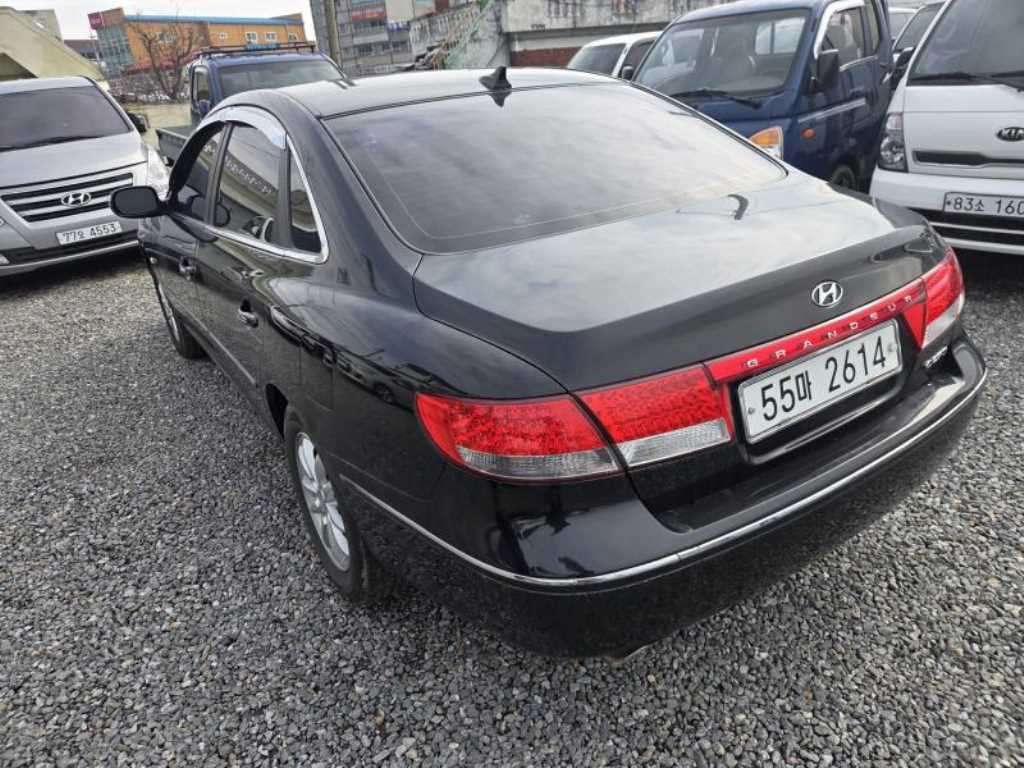 HYUNDAI Grandeur - Vista 4
