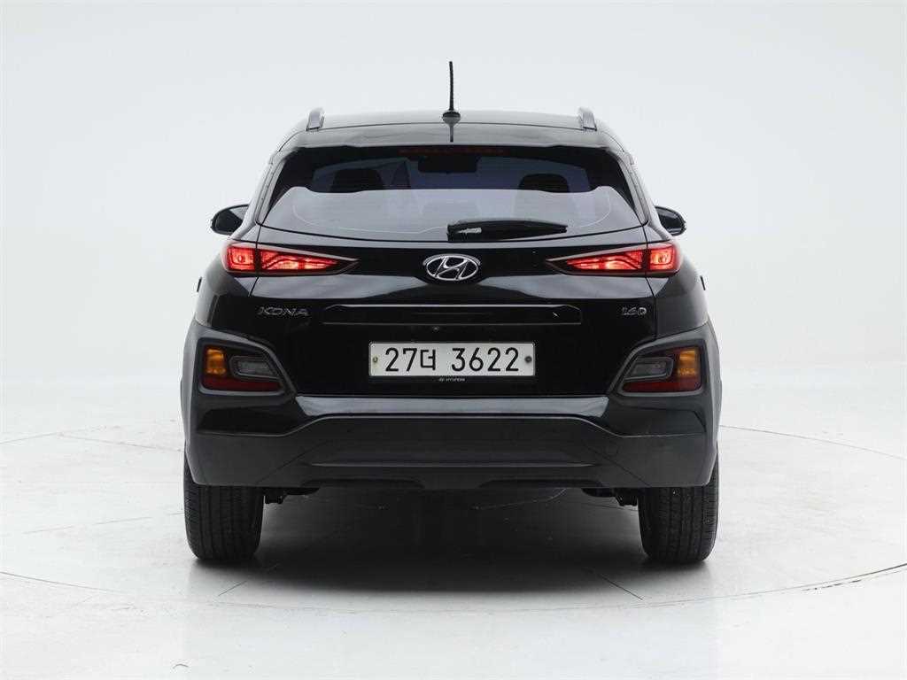 HYUNDAI Kona - Vista 5