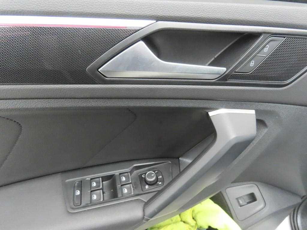 Volkswagen Tiguan - Vista 9